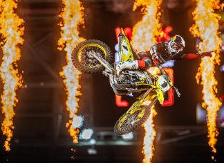 Las confesiones de la leyenda del Mundial de Supercross que correrá en Argentina: el accidente que casi le cuesta un brazo y su pasión por Messi