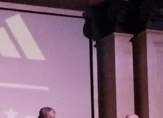 Las reliquias de Messi, el “menú de campeones” y el gesto de Riquelme: las perlitas de la presentación de la camiseta de la Selección