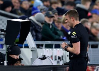 Gestión del tiempo, más intervención del VAR y nuevas tecnologías: los cambios que se vienen en el fútbol para 2026