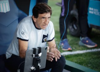 Racing anunció la renovación de Gustavo Costas: “Seguimos por todo”