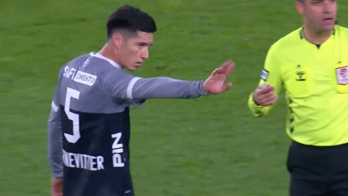 Matías Kranevitter iba a ser reemplazado a los 33 minutos, se negó a salir y siguió en cancha: la reacción del DT