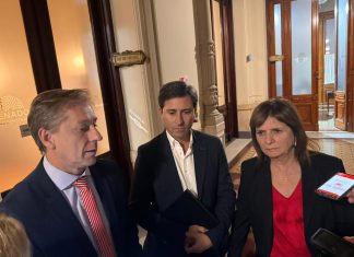 Reforma laboral: avanza el acuerdo entre el Gobierno y los aliados, pero se demora la versión final del texto