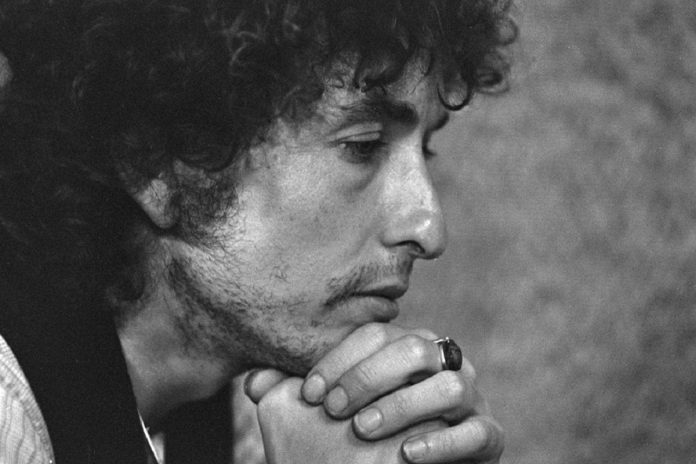 5 canciones escritas por Bob Dylan que otros artistas volvieron populares