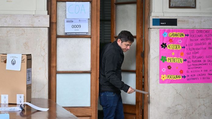 Carrera por la sucesión de Kicillof: el impacto de la reelección de intendentes y la interna peronista