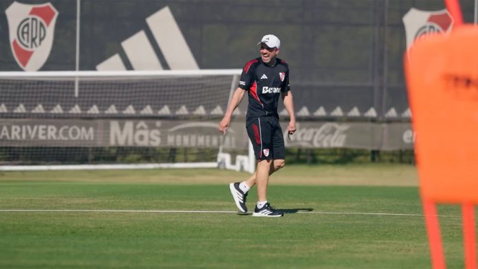 Con una incógnita clave en el mediocampo, la formación que perfila Coudet para su debut como DT de River Plate