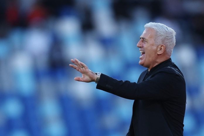 El fastidio del DT de Argelia cuando le preguntaron sobre la selección argentina tras presentar la lista para el Mundial