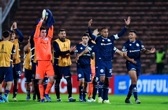 Independiente Rivadavia le gana a La Guaira y mantiene su invicto en la Copa Libertadores