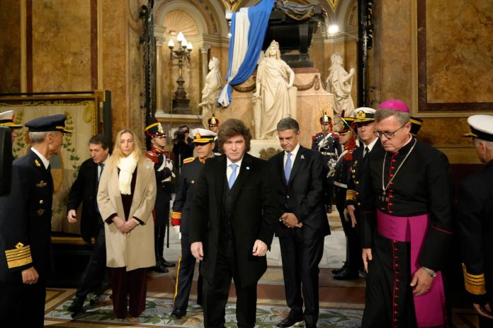 Llamativa esperanza libertaria con el viaje del Papa y mala lectura política sobre la Iglesia