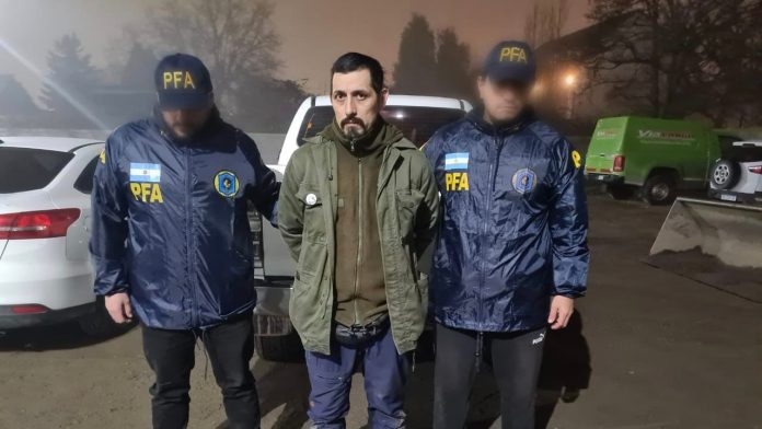 Prolongan otros tres meses la prisión preventiva del mapuche Jones Huala, quien cumplirá un año detenido