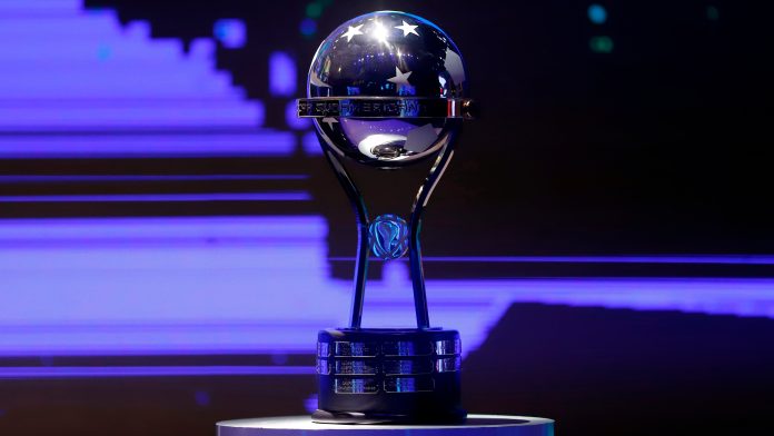 Racing jugará con Independiente Petrolero en el cierre de su actuación en la Copa Sudamericana: hora, TV y formaciones