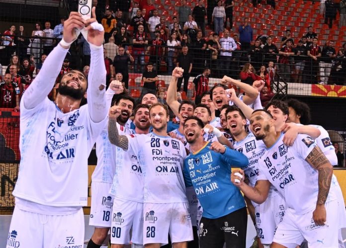 Recibió un brutal golpe y siguió jugando con la nariz quebrada: la dura infracción que sufrió una figura del handball