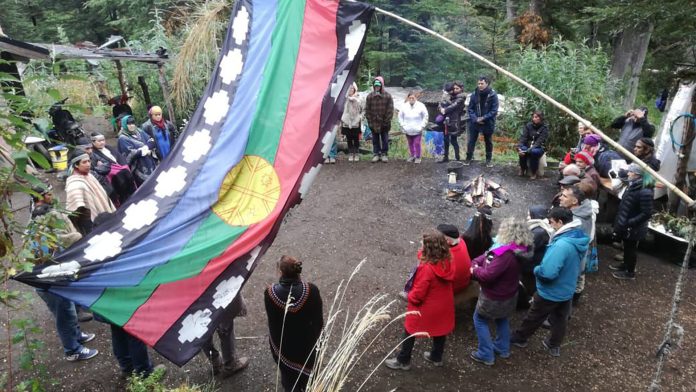 Villa La Angostura: polémica por una obra municipal que atraviesa lotes privados para beneficiar a una comunidad mapuche