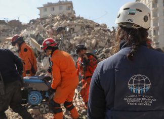El Gobierno prepara un equipo de Cascos Blancos para enviar a Venezuela en el marco de la ayuda humanitaria
