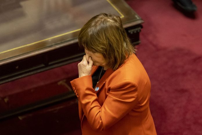 El Senado volverá a reunirse en Labor Parlamentaria para dilatar la interpelación de Adorni