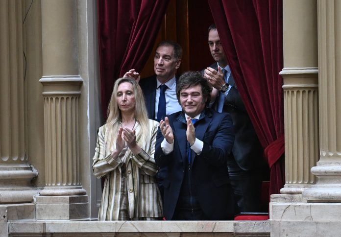 Los planes del Gobierno para acelerar la gestión y los intentos por aplacar la interna
