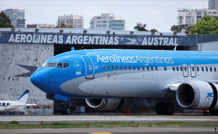 El Gobierno aún no pagará la multa por la nacionalización de Aerolíneas Argentinas y se prepara para ir a la Corte Suprema de EEUU