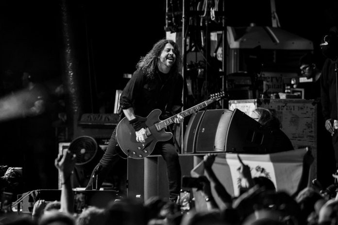 El músico que abandonó Foo Fighters, pero Dave Grohl jamás dejó de considerarlo parte de la banda