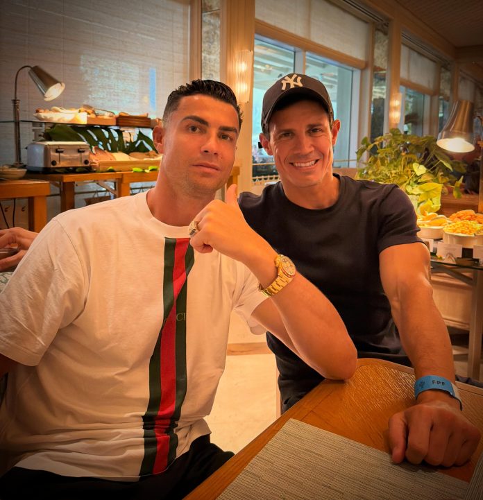 Es amigo de Cristiano Ronaldo, cargó contra Argentina tras la final del Mundial y se subirá al ring contra Gastón Edul: “Aplástale”