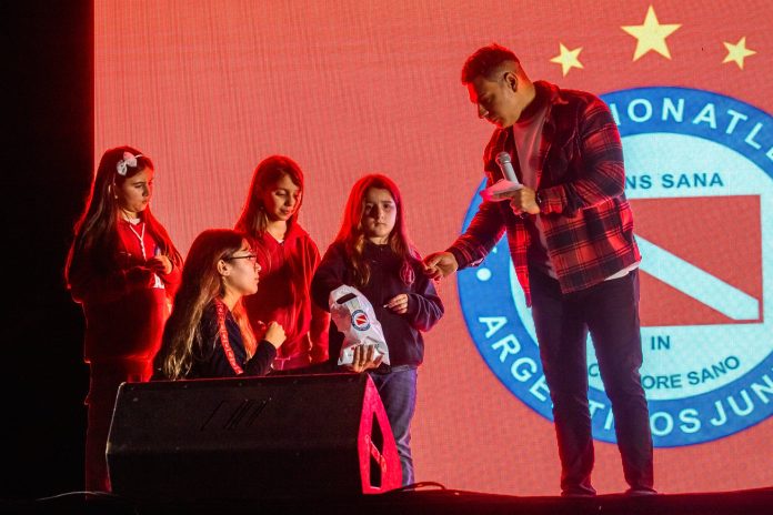 El show sorpresa de Los Fundamentalistas del Aire Acondicionado en la fiesta por el 122° aniversario de Argentinos Juniors
