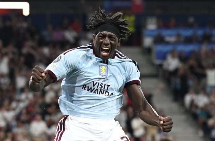 La historia de Brian Madjo, el goleador récord de 17 años y 1,93 de altura que juega en Aston Villa y podría representar a tres países