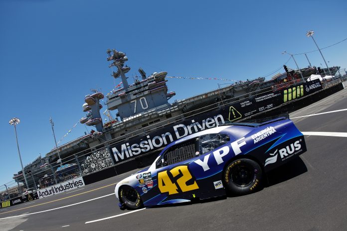 El argentino que busca hacer historia en la NASCAR y la chance de una carrera en nuestro país: “Quieren venir”