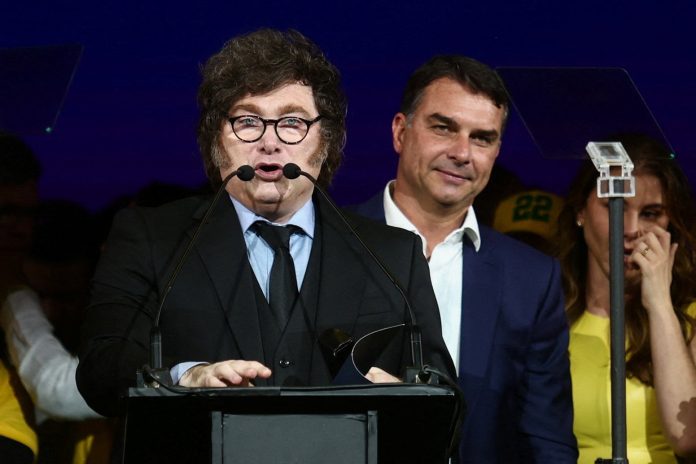 El Gobierno ve con chances reales una victoria de Bolsonaro en Brasil, pero Milei no viajará a hacer campaña