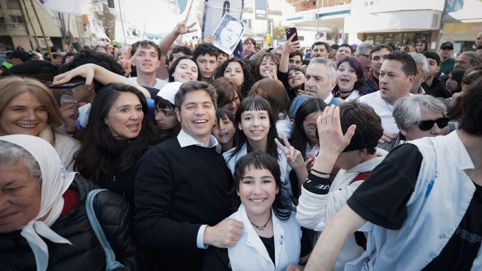 En un clima atravesado por la interna, Kicillof y el kirchnerismo marcharon por la Noche de los Lápices