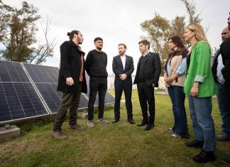 Axel Kicillof presentó en Lomas de Zamora un programa de empleo para jóvenes en sectores estratégicos de la transición energética