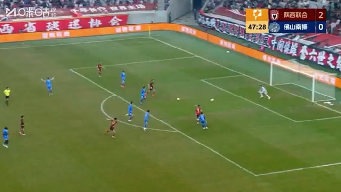 El “doble gol” anulado en China que recorre el mundo: la insólita jugada que se volvió viral y el debate sobre la resolución