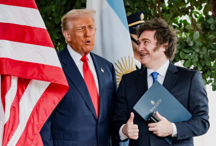En su viaje número 20 a Estados Unidos, Milei llegó a Washington para reivindicar la gestión de Trump y condenar la ola mundial de antisemitismo