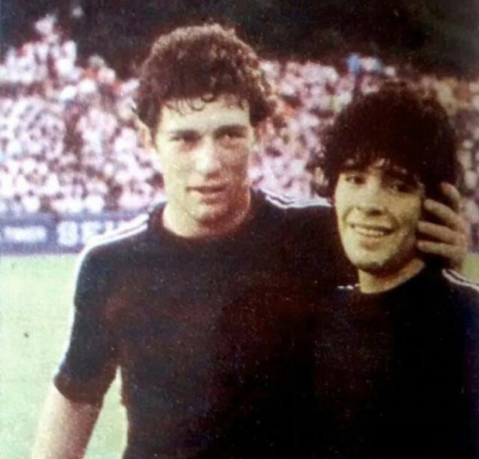 Jugó en Racing e Independiente y fue mundialista con la Selección: “Scaloni es como Bilardo y Menotti juntos”