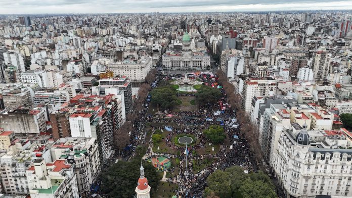 Semana caliente en el Congreso: debate por la ley de tierras, Presupuesto 2027, marcha y sesión para derogar el DNU 70